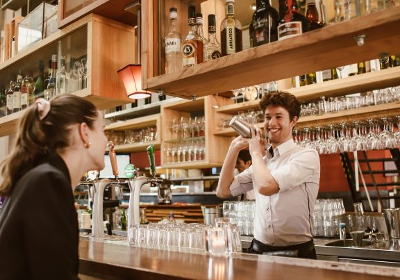 Westcord Hotel New York horeca medewerker bar